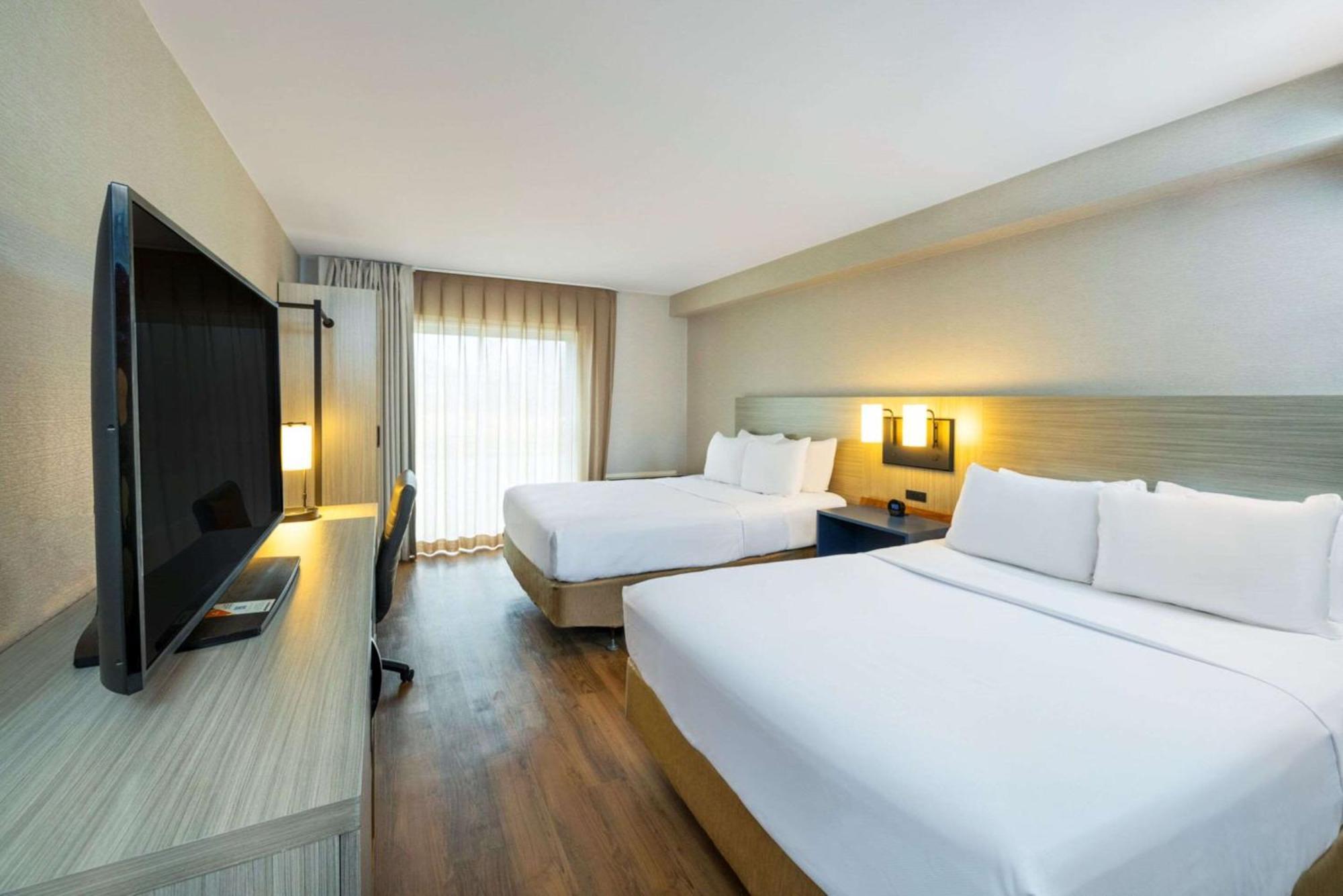 Comfort Inn Gatineau Esterno foto